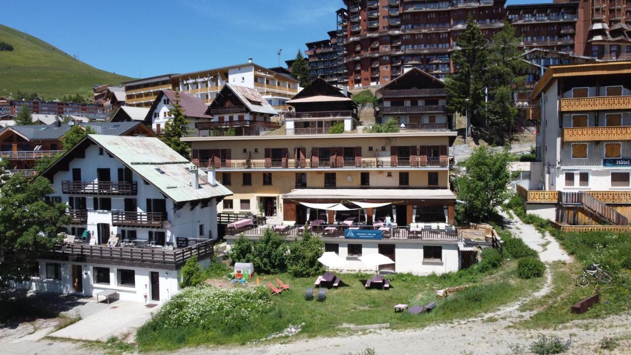 Hotel Le Refuge Alpe d'Huez Exterior photo